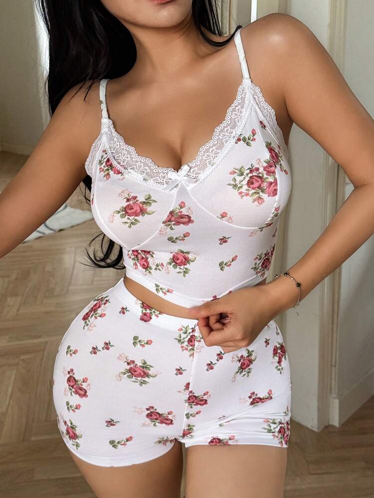 Sexy Lace Print Fitted Camisole & Shorts Pajama Set for Women – Stylish & Comfortable Sleepwear